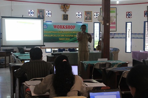 4 SMK TIMIKA MELAKUKAN WHORSOP REFISI K13 DI SMK HARAPAN TIMIKA,pendidikan timika, mimika, papua, papua tengah